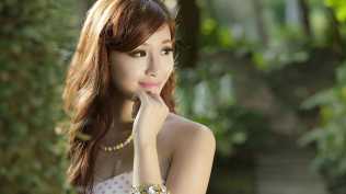 2026第103重发 炫美滑动切换叠放图片画廊相册呈现