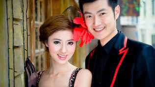 2026第169重发 唯美玻璃视差特效婚礼图文展示